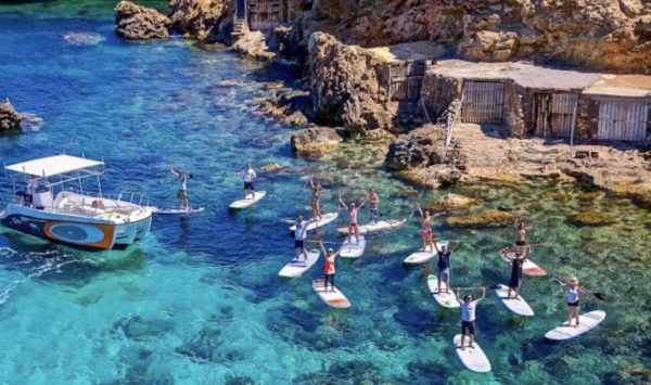 Actividades de verano en Ibiza: Abraza la magia de la isla blanca